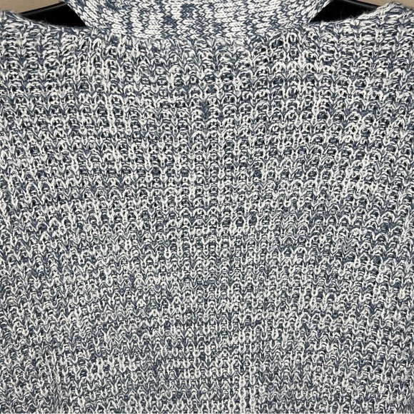 Large Derek Heart Blue White Knit V Neck Sweater Cold Shoulder  Casual - Picture 6 of 8